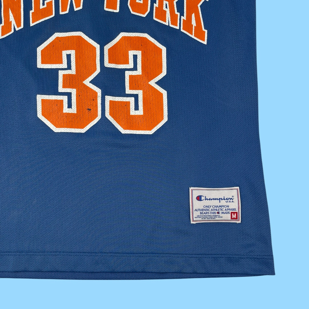 Vintage Champion NY Knicks Ewing jersey - M