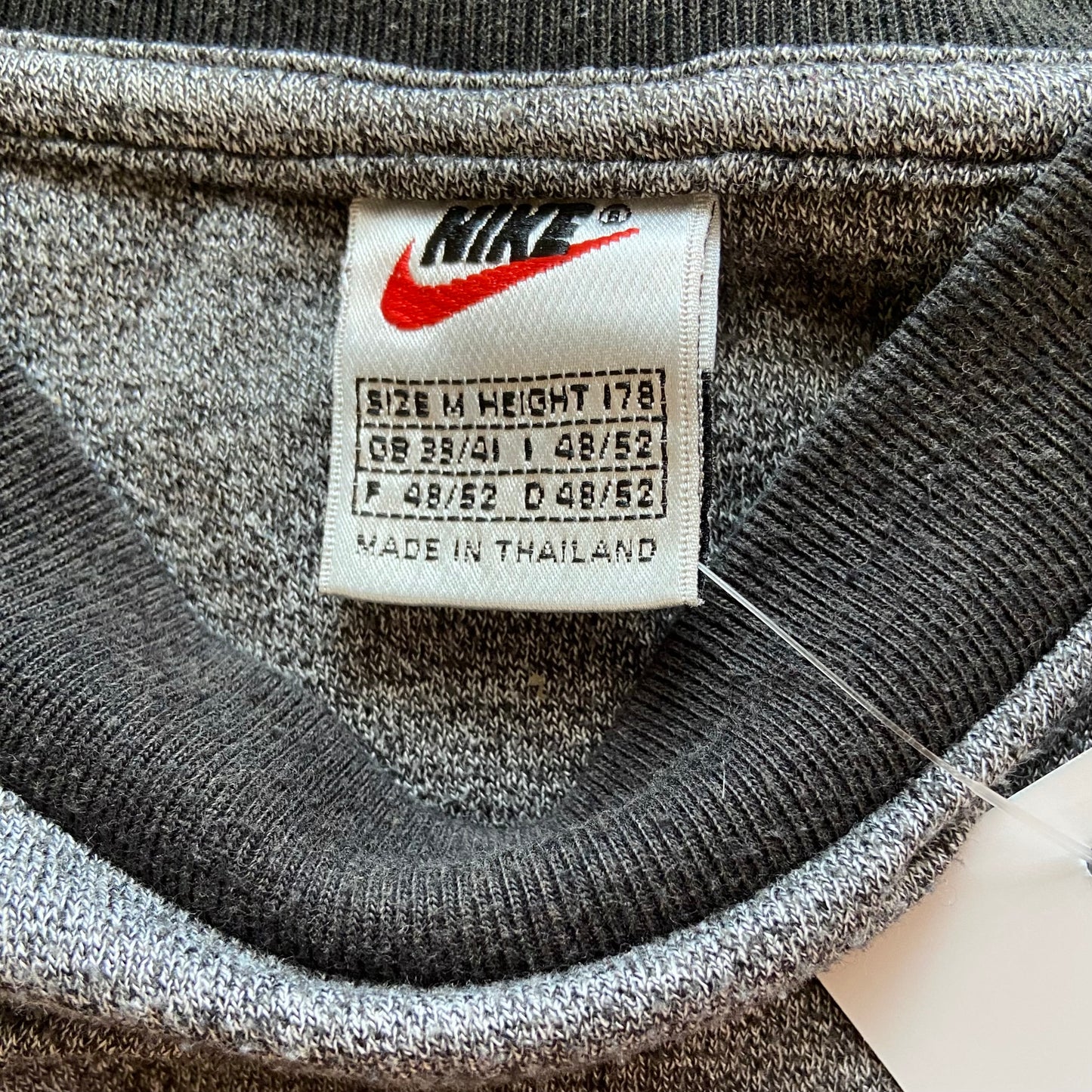 Vintage Nike hoops t-shirt - M