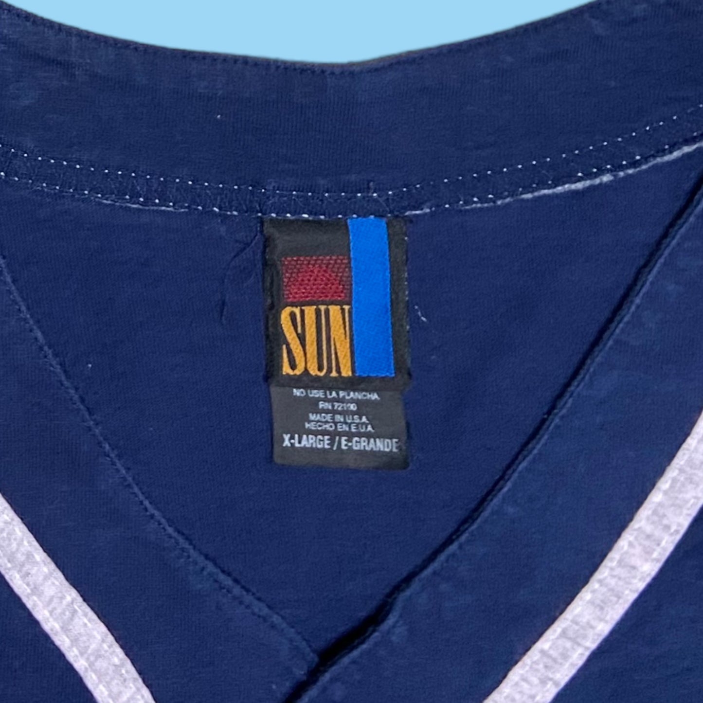 Vintage 1995 Seattle Mariners Looney Tunes jersey - XL