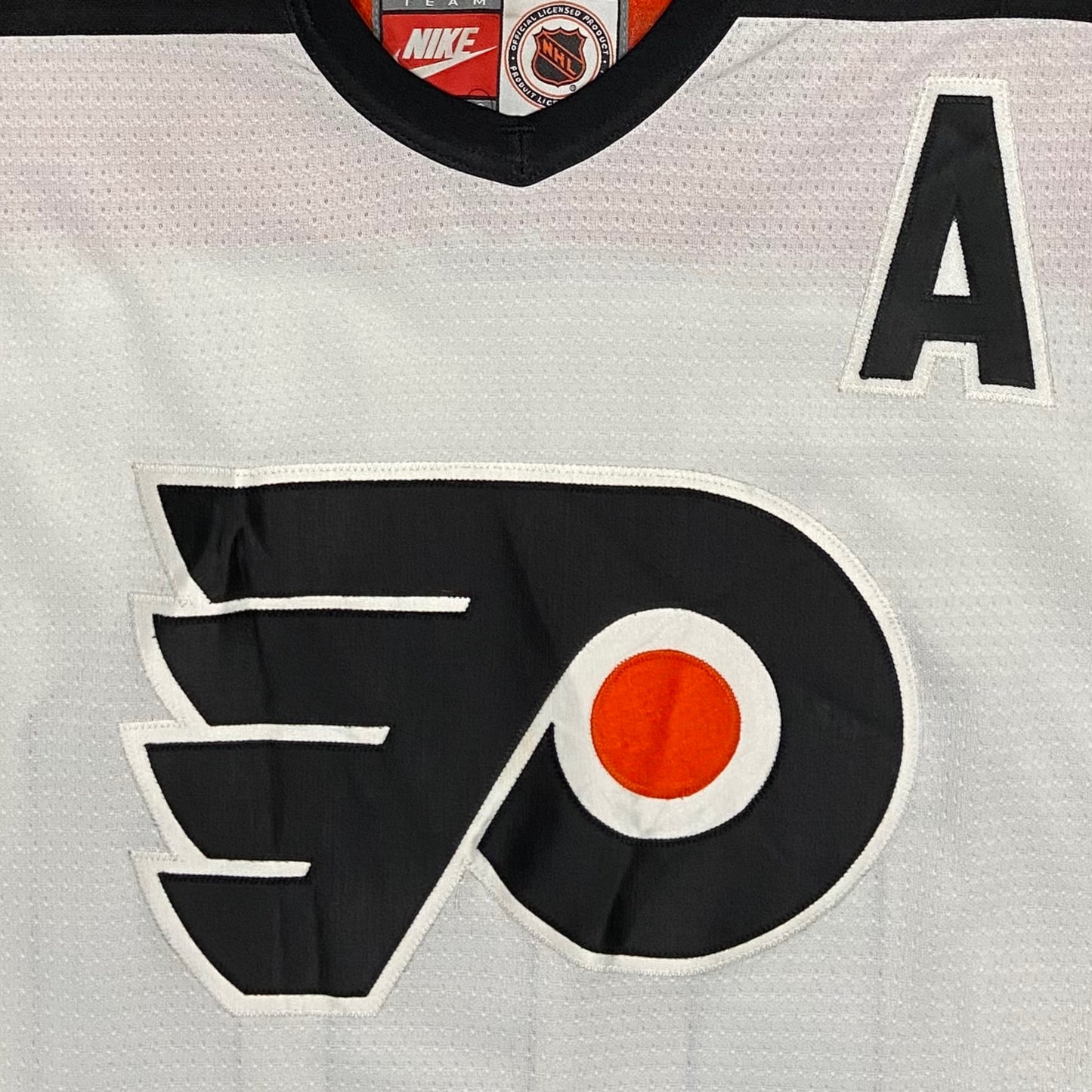 Vintage Nike LeClair Flyers jersey - XL