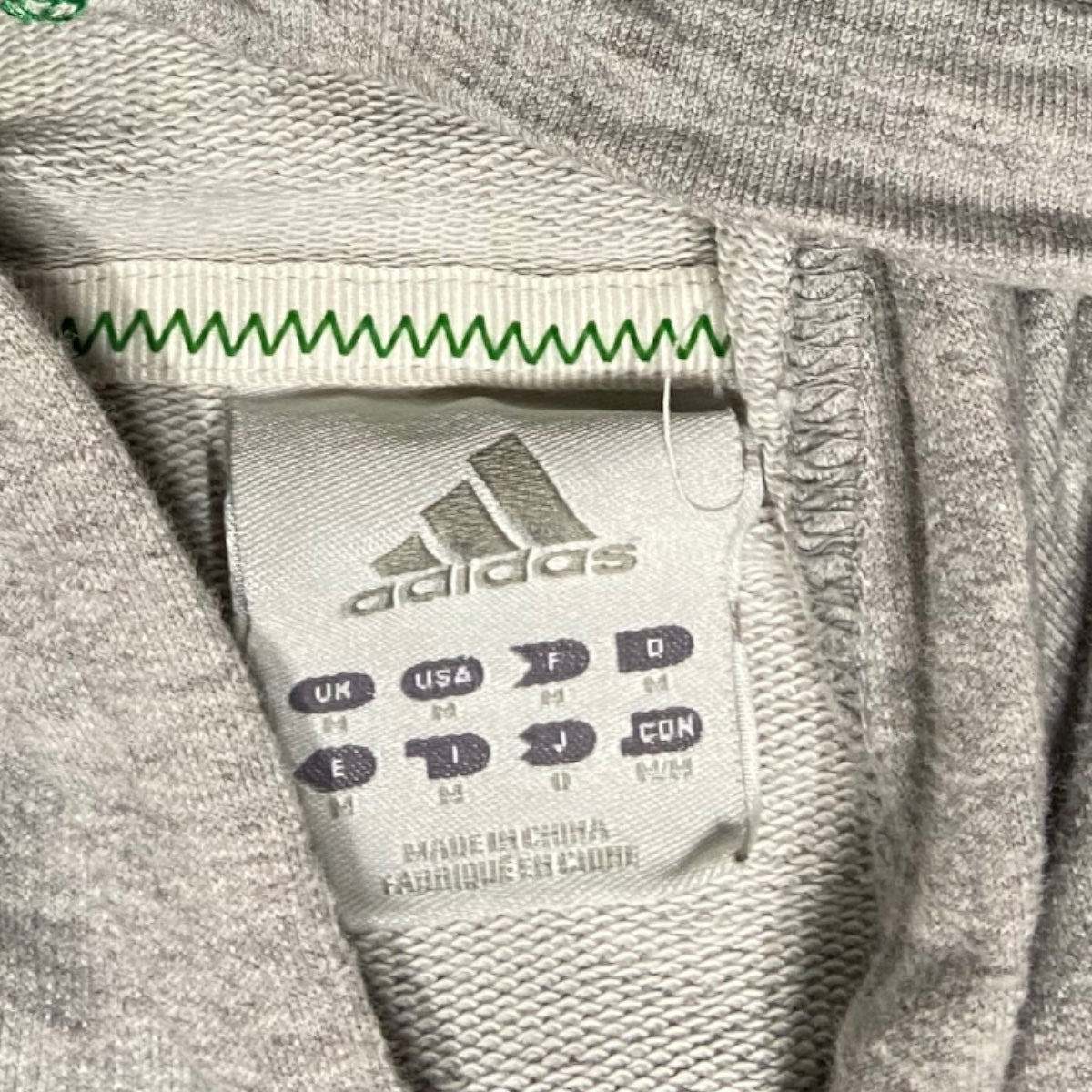 Vintage Adidas hoodie - M