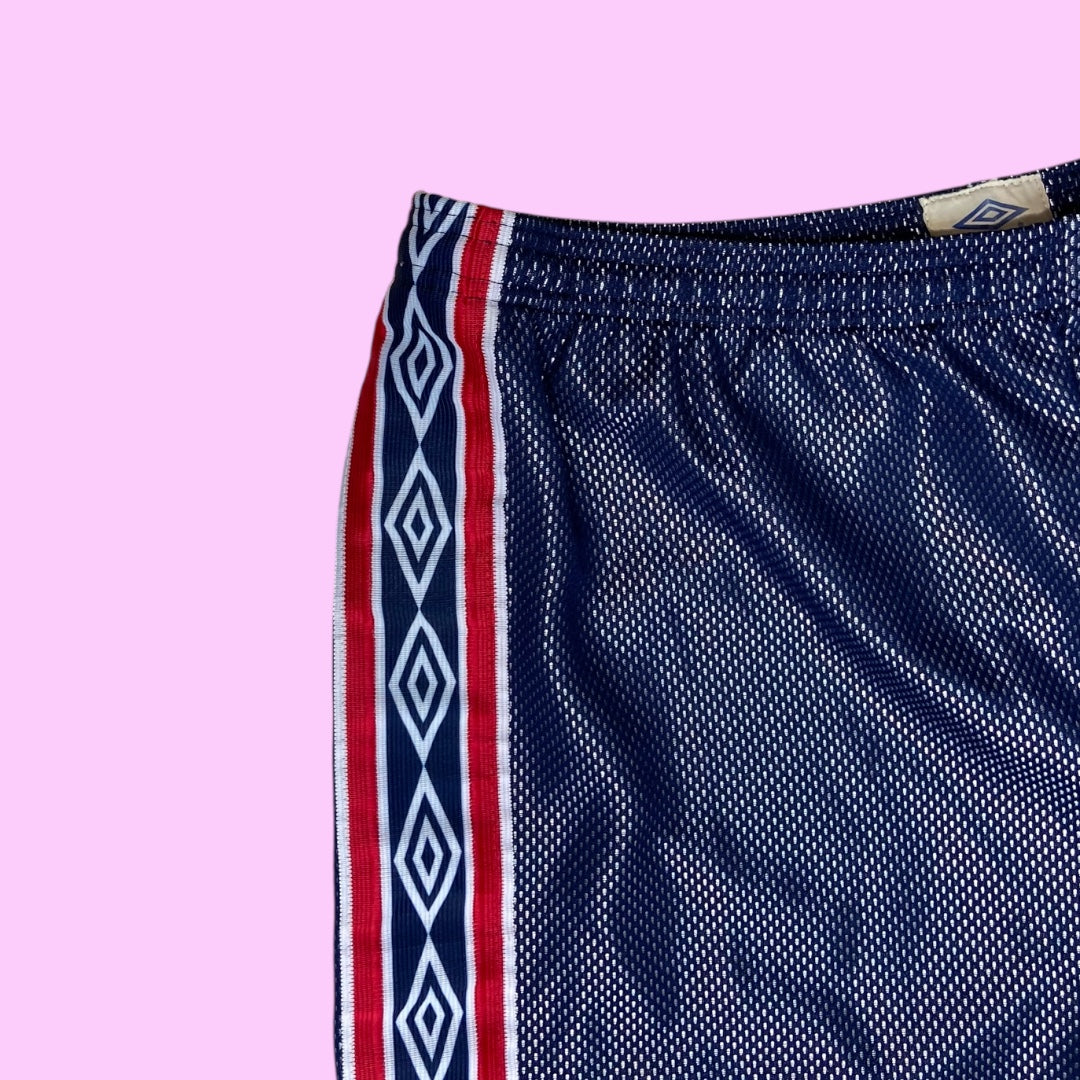 Vintage Umbro shorts - L