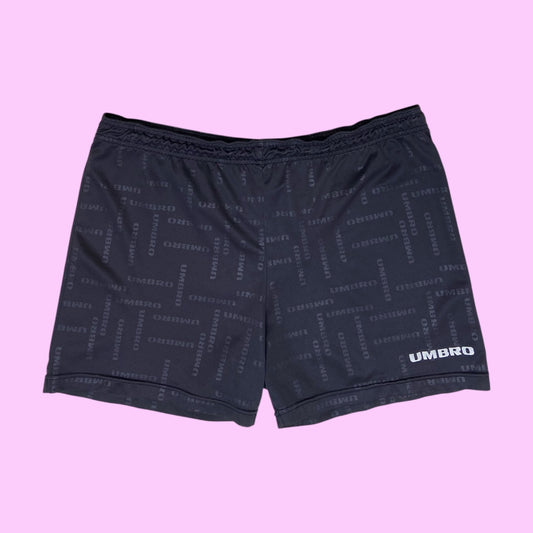 Vintage Umbro shorts - L