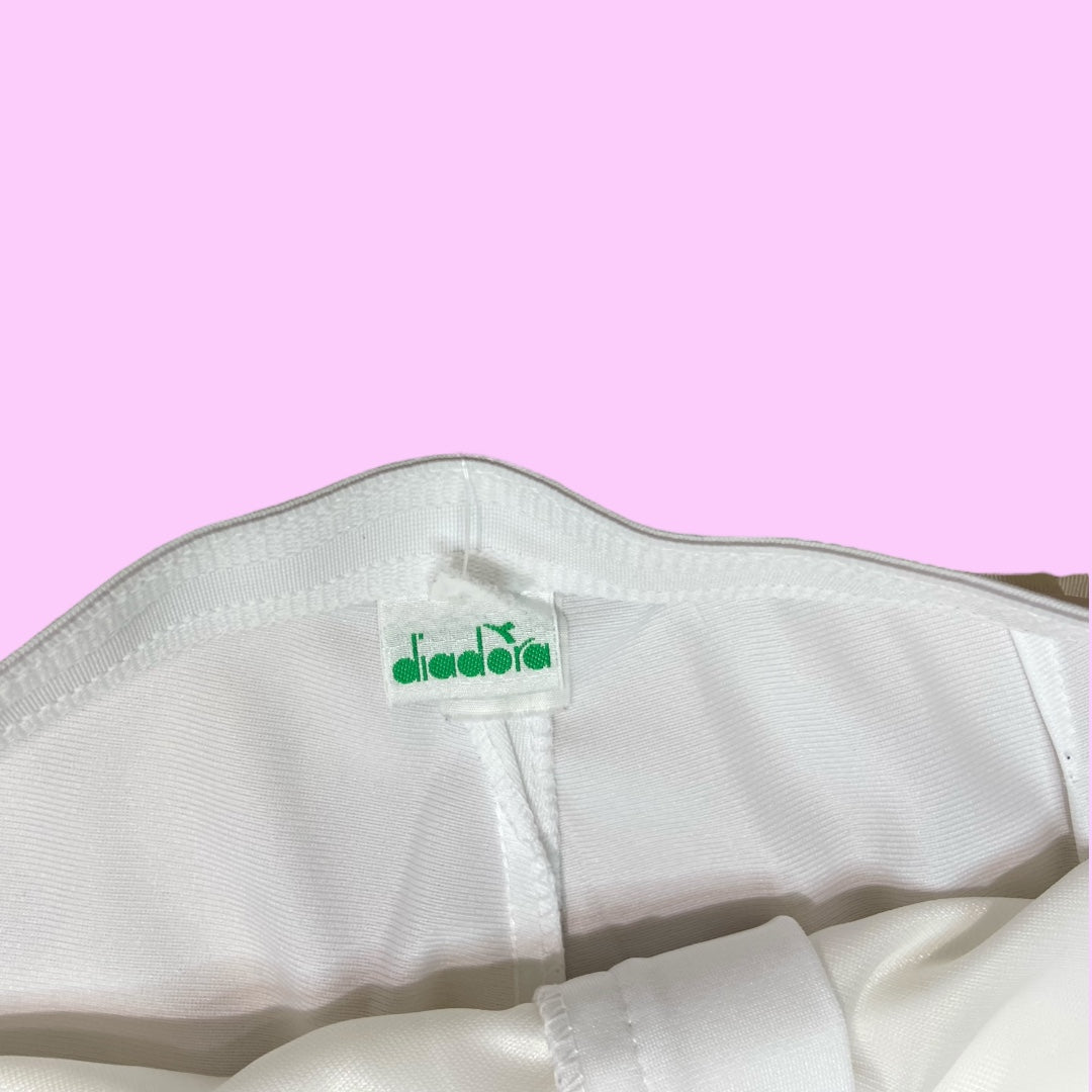 Vintage Diadora tennis shorts  - XL