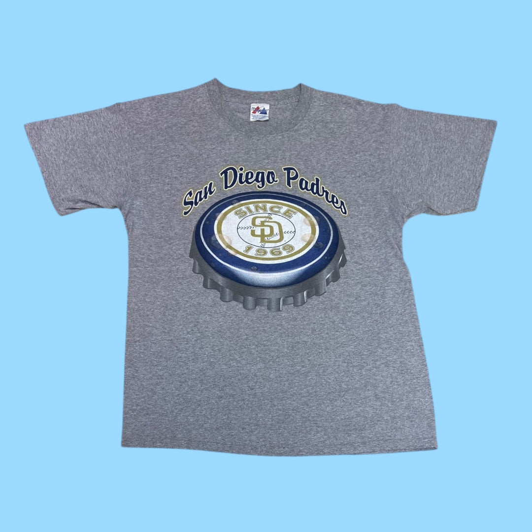 Vintage Majestic San Diego Padres t-shirt - L